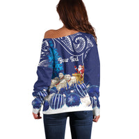 New Zealand Christmas In July Personalised Off Shoulder Sweater Funny Santa Sheep Meri Kirihimete Blue