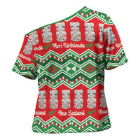 New Zealand Christmas In July Cross Shoulder Shirt Meri Kirihimete Hei Tiki Taniko Motifs Seamless