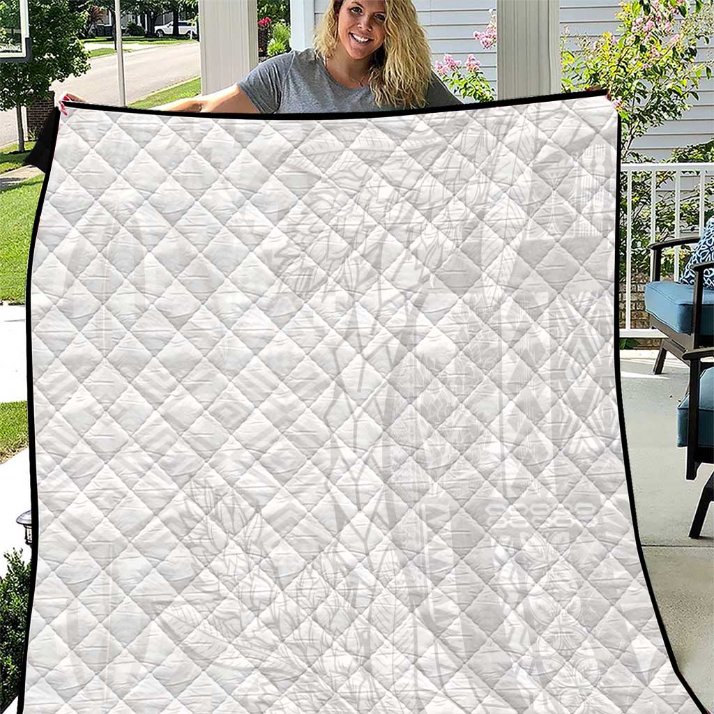 Samoa White Sunday Quilt Lotu Tamaiti Siapo With Teuila LT14 White - Polynesian Pride