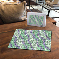 Pastel Green Hawaii Palaka Honohono Pikake Puzzle Hawaiian Orchid Lei Polynesian Pattern - Polynesian Pride