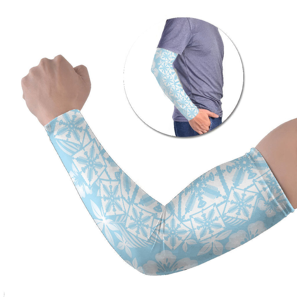 Pastel Blue Kahili Quilt Hawaii Arm Sleeves Tropical Flower Seamless Half Style