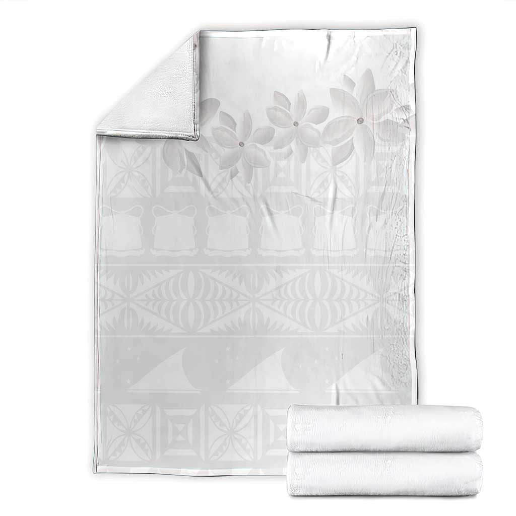 Tokelau White Sunday Blanket Polynesian Pattern Gardenia Thunbergia