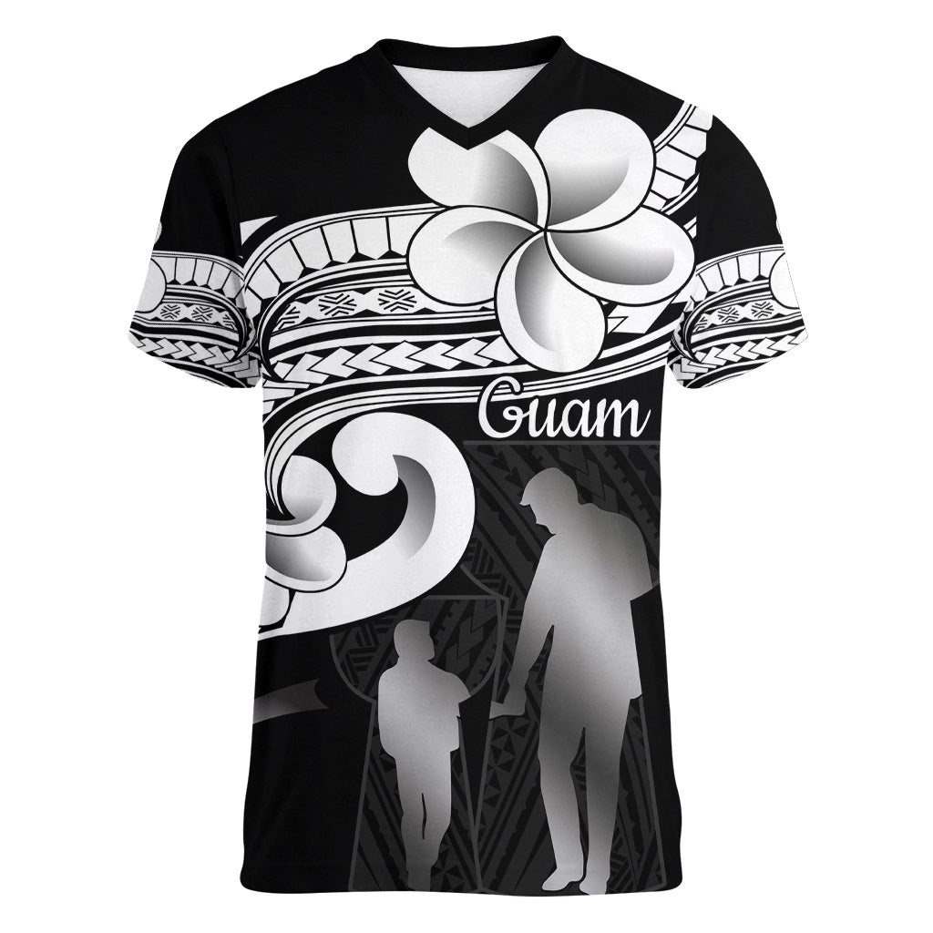 Guam Father's Day Women V-Neck T-Shirt Chamorro Latte Stone Polynesian Pattern