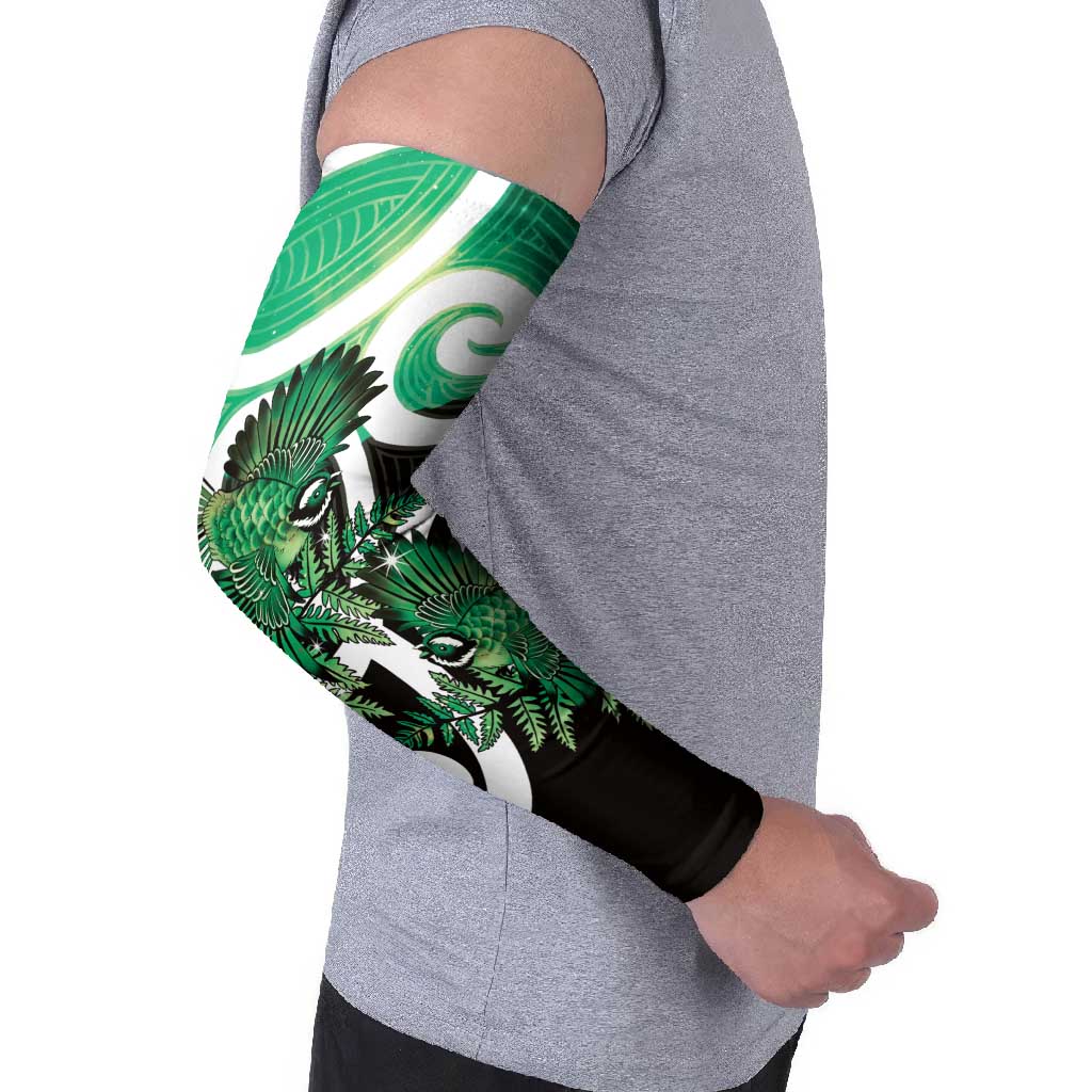 Piwakawaka New Zealand Matariki Arm Sleeves Maori New Year Silver Fern Green Galaxy LT14 - Polynesian Pride