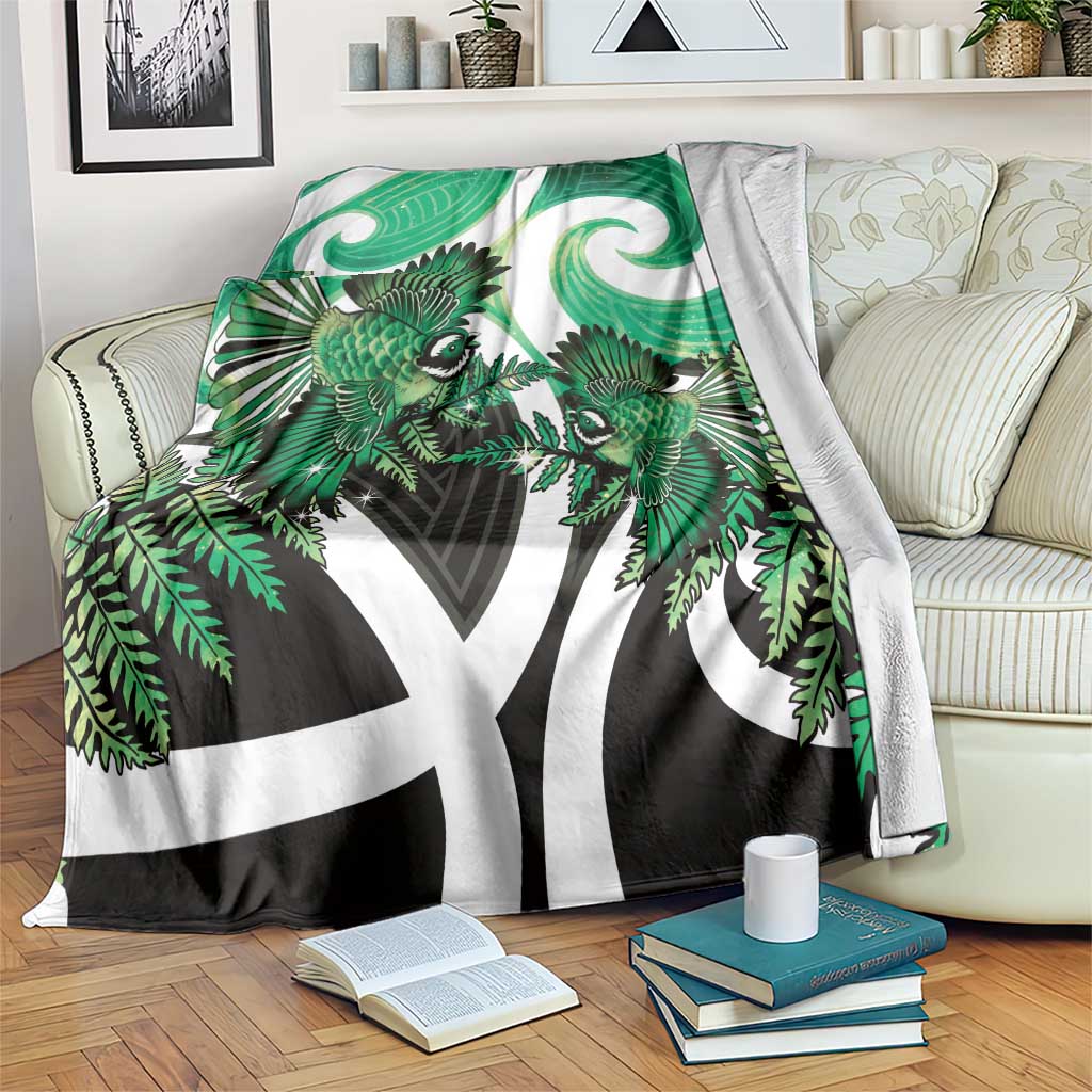 Piwakawaka New Zealand Matariki Blanket Maori New Year Silver Fern Green Galaxy LT14 Green - Polynesian Pride
