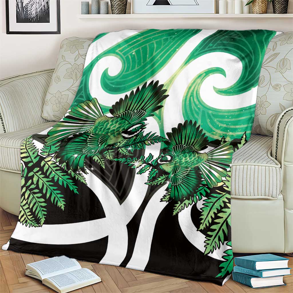 Piwakawaka New Zealand Matariki Blanket Maori New Year Silver Fern Green Galaxy LT14 - Polynesian Pride
