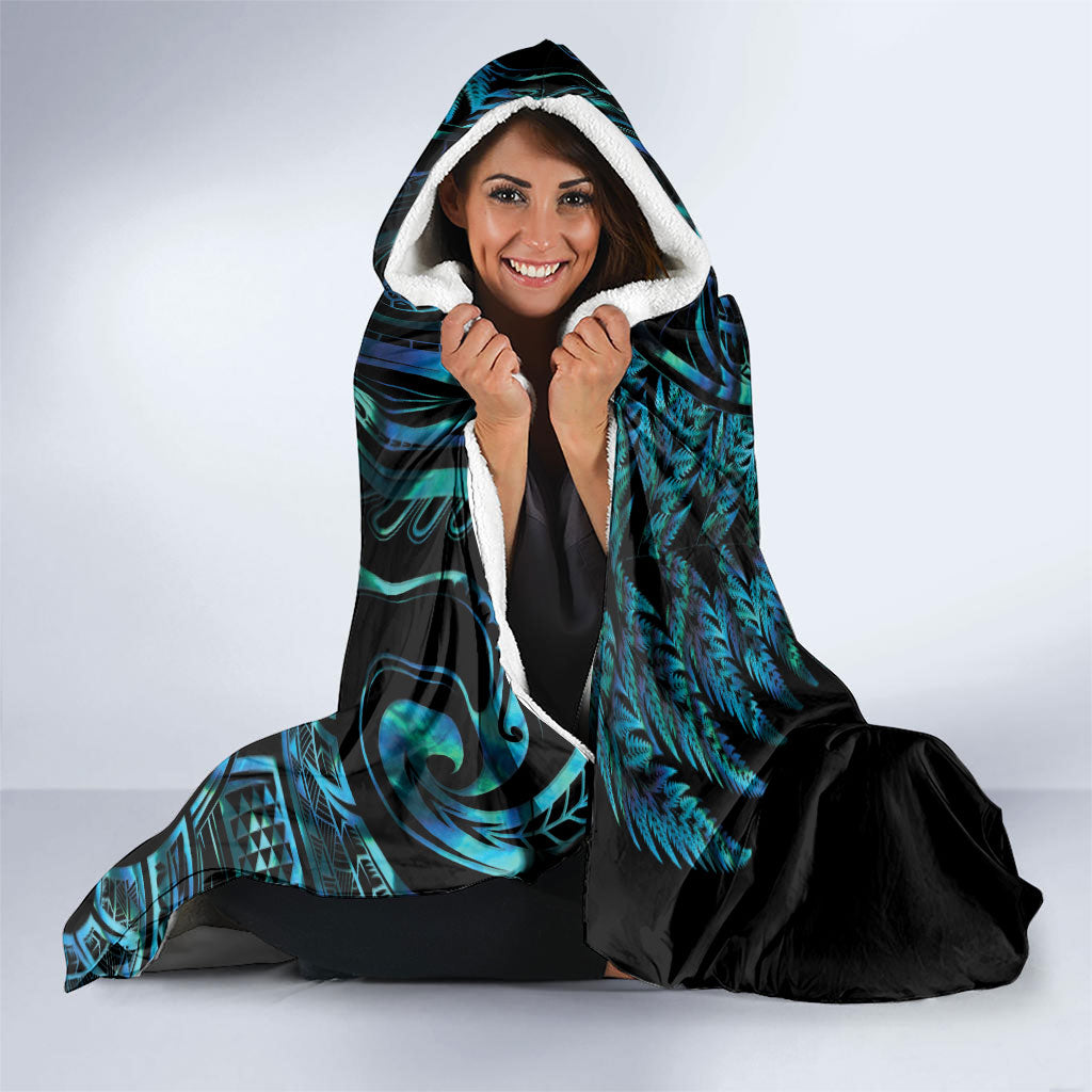 Kotiate New Zealand Hooded Blanket Maori Weapon Paua Shell Haka Fern