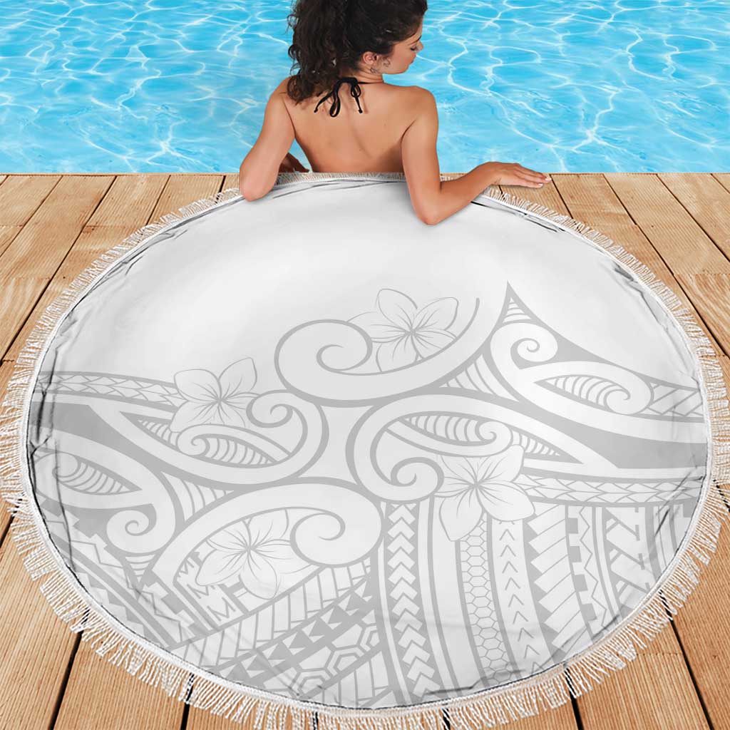 Polynesia White Sunday Beach Blanket Plumeria Polynesian Tribal Grey Color - Polynesian Pride