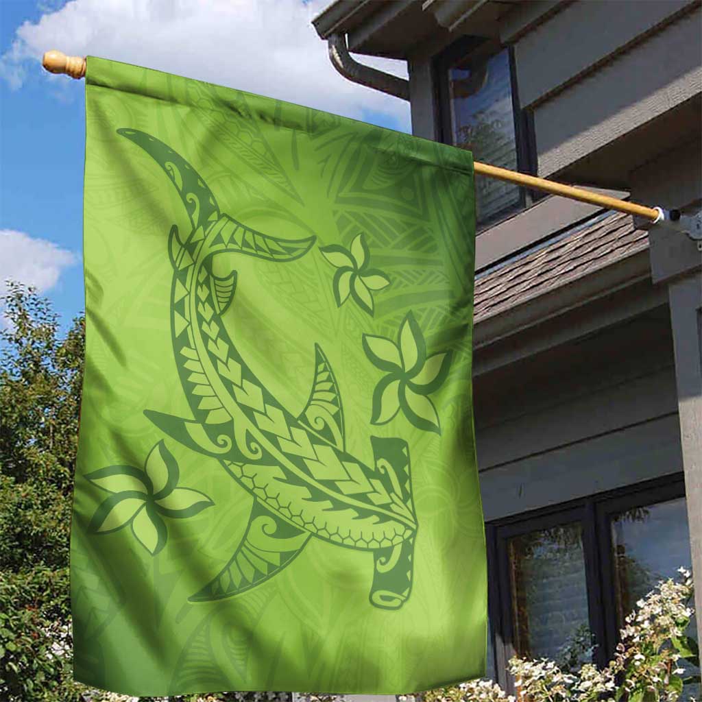 Green Gradient Polynesia Garden Flag Hawaiian Tribal Hammerhead Shark Tattoo