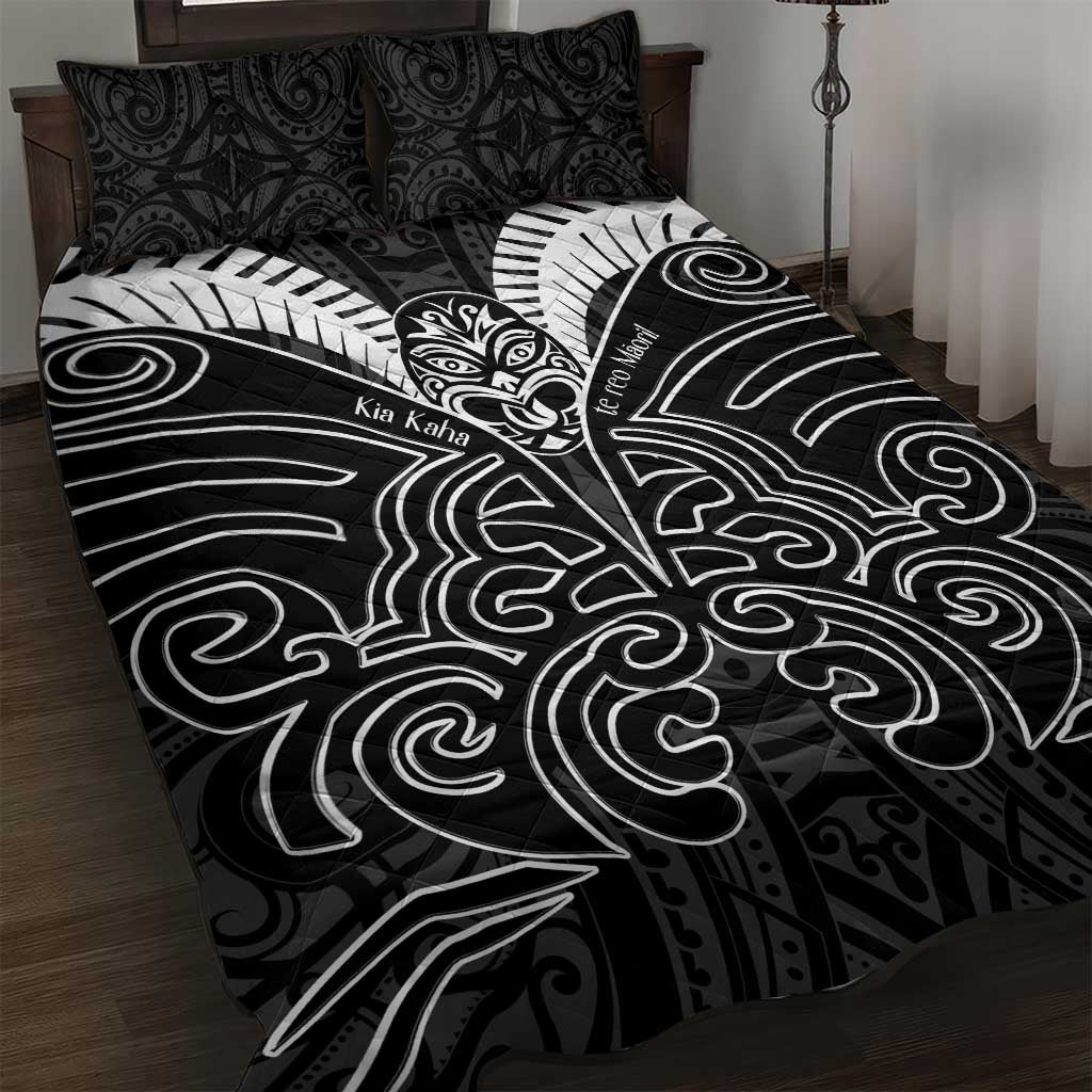 Kia Kaha Te Reo Maori Quilt Bed Set Aotearoa Hei Tiki With Hongi LT14 Black - Polynesian Pride