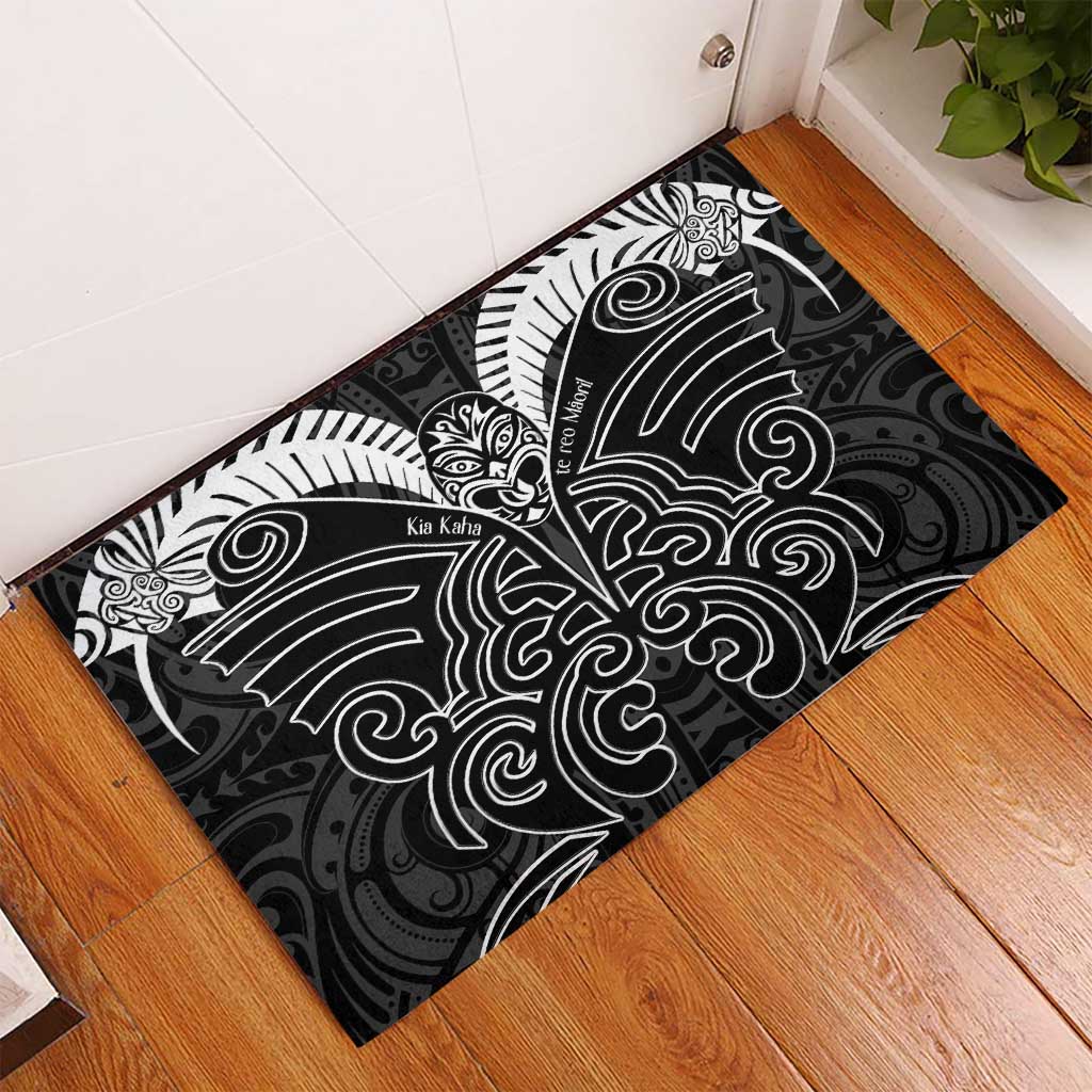 Kia Kaha Te Reo Maori Rubber Doormat Aotearoa Hei Tiki With Hongi LT14 - Polynesian Pride