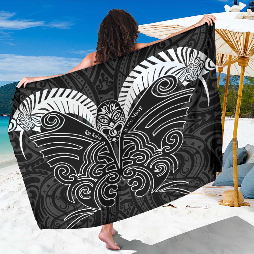 Kia Kaha Te Reo Maori Sarong Aotearoa Hei Tiki With Hongi LT14 One Size 44 x 66 inches Black - Polynesian Pride