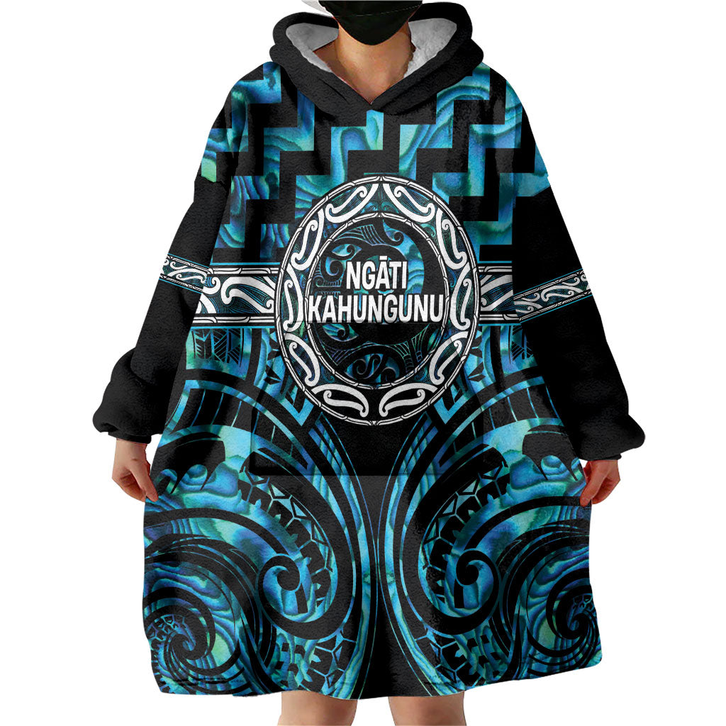 Aotearoa Ngati Kahungunu Personalised Wearable Blanket Hoodie Maori Iwi Poutama Puhoro Tattoo LT14 - Polynesian Pride