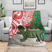 Personalised New Zealand Tuatara Christmas Blanket Meri Kirihimete Aotearoa Maori Mix Pohutukawa