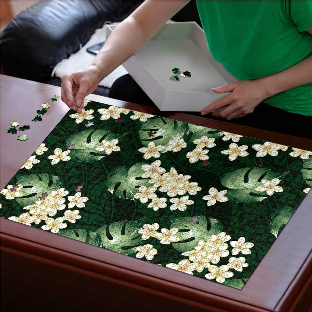 Green Tropical Hawaii Puzzle Seamless Monstera Plumeria Hawaiian Pattern - Polynesian Pride