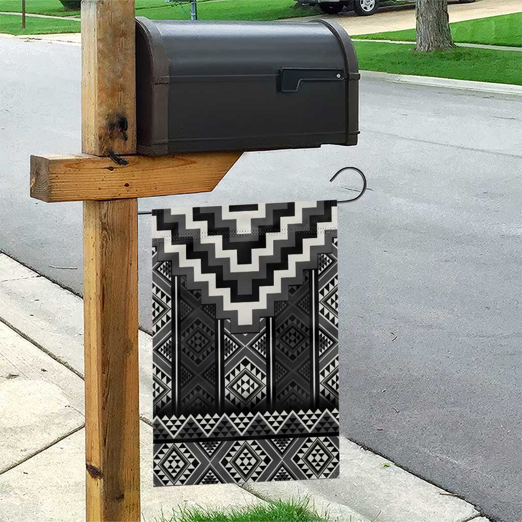 Black Taniko Aotearoa Garden Flag Niho Taniwha Mix Poutama LT14