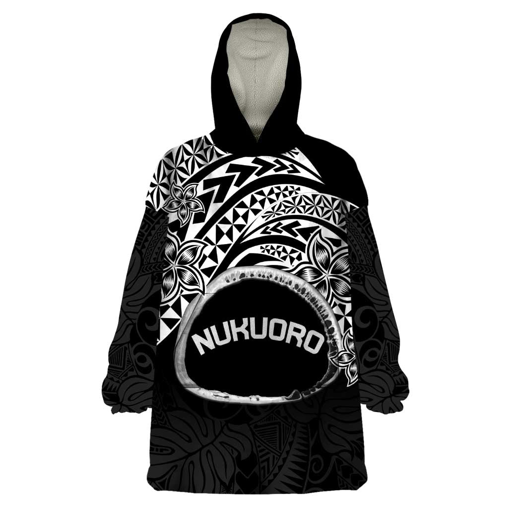 Personalised Pohnpei Nukuoro Micronesia Wearable Blanket Hoodie Polynesian Tattoo Curves Black Version LT14 One Size Black - Polynesian Pride