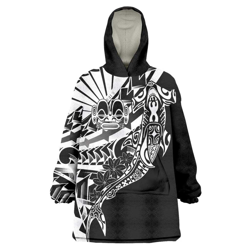 Black White Marquesas Islands Wearable Blanket Hoodie Marquesan Matatiki Hammerhead Shark Patutiki LT14 One Size Black - Polynesian Pride