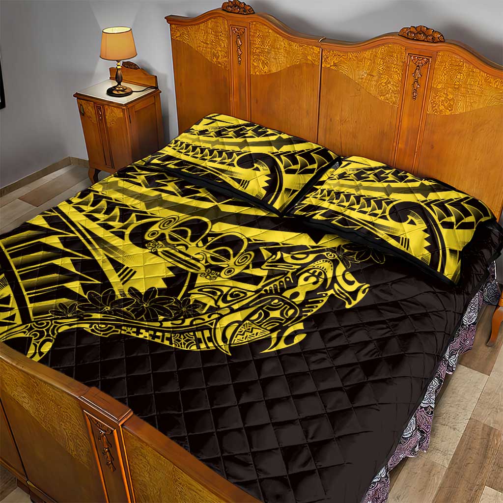 Yellow Marquesas Islands Quilt Bed Set Marquesan Matatiki Hammerhead Shark Patutiki - Polynesian Pride