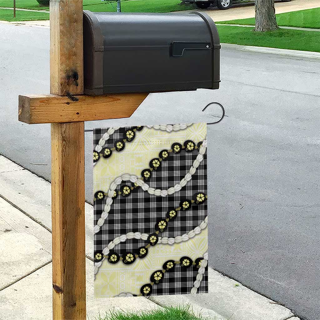 Black Palaka Hawaii Garden Flag Kukui Nut Pikake Lei Hawaiian Tapa Pattern - Polynesian Pride