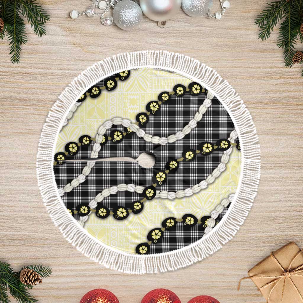 Black Palaka Hawaii Tree Skirt Kukui Nut Pikake Lei Hawaiian Tapa Pattern - Polynesian Pride