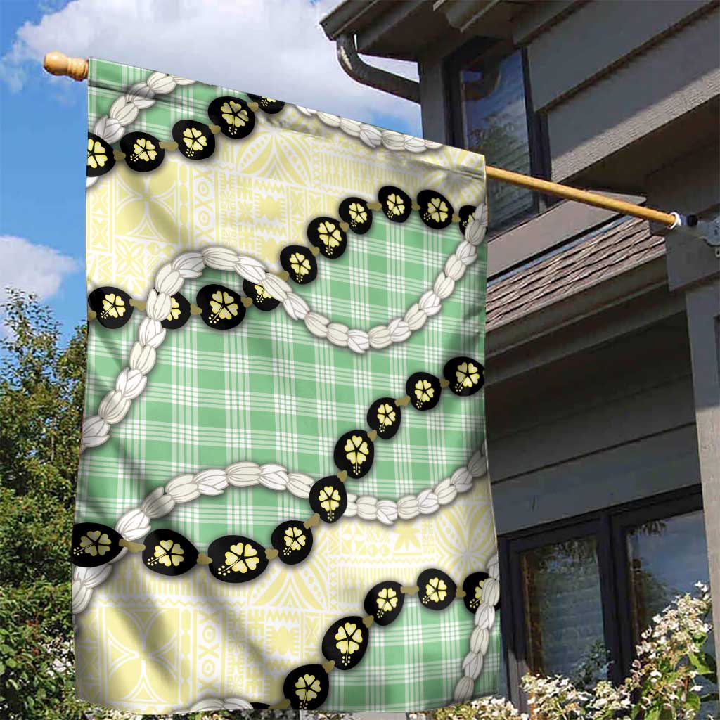 Green Palaka Hawaii Garden Flag Kukui Nut Pikake Lei Hawaiian Tapa Pattern - Polynesian Pride