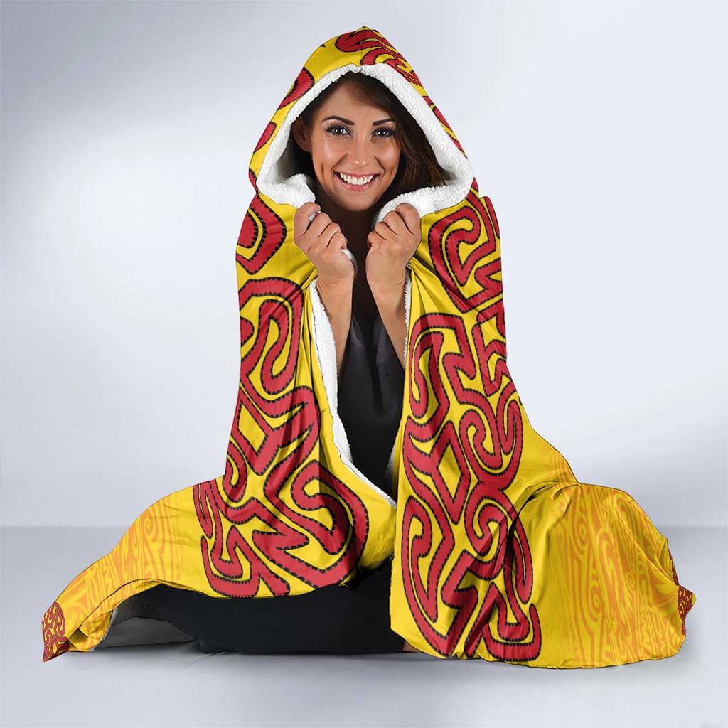 Personalised Tufi Tapa and Tattoo Festival Hooded Blanket PNG Oro Butterfly Tapa Pattern - Polynesian Pride