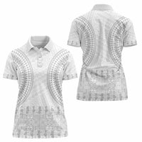 Niue White Sunday Women Polo Shirt Tapu Fanau Ia Puakenikeni Hiapo Pattern - Polynesian Pride