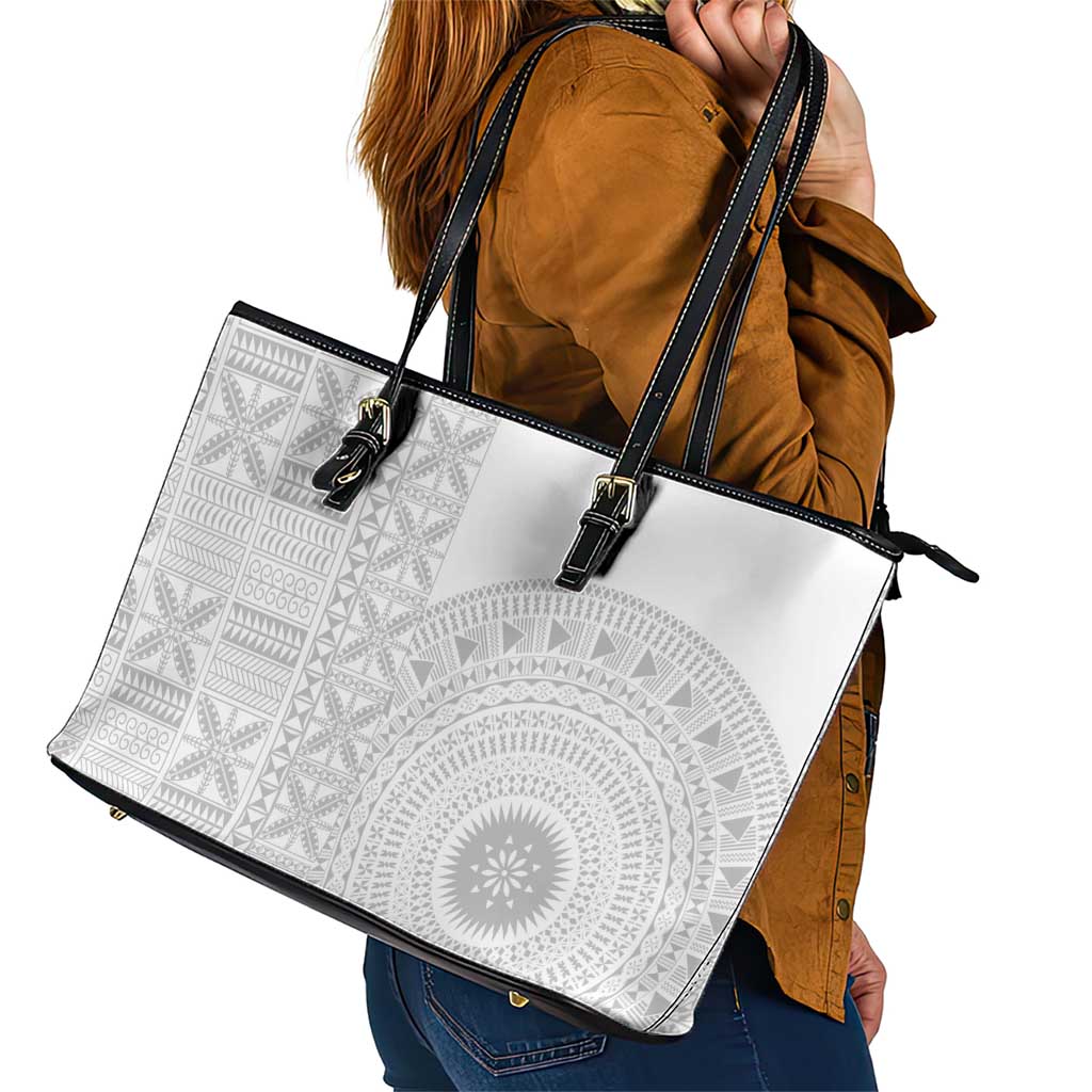 Niue White Sunday Leather Tote Bag Half Hiapo Pattern Vibes - Polynesian Pride