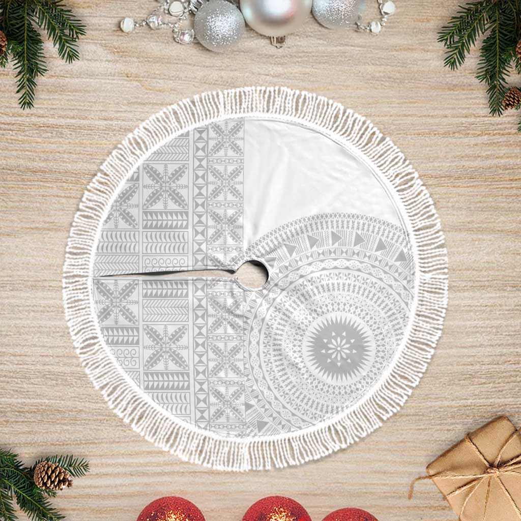 Niue White Sunday Tree Skirt Half Hiapo Pattern Vibes - Polynesian Pride