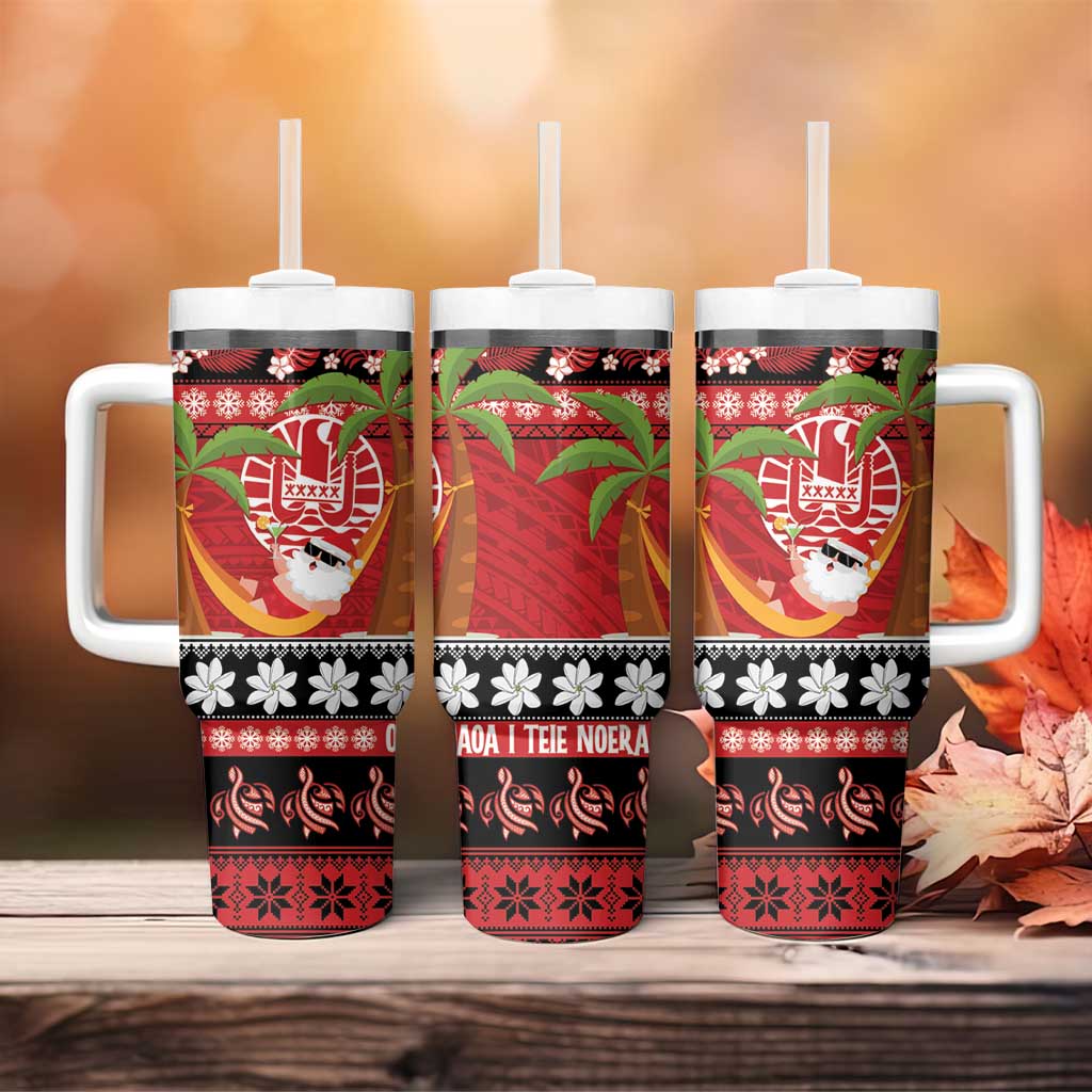 French Polynesia Christmas Tumbler With Handle Tiare Chilling Santa Oaoa I teie Noera - Polynesian Pride