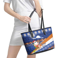Marshall Islands Christmas Leather Tote Bag Beachy Santa Monono ilo raaneoan Nejin - Polynesian Pride