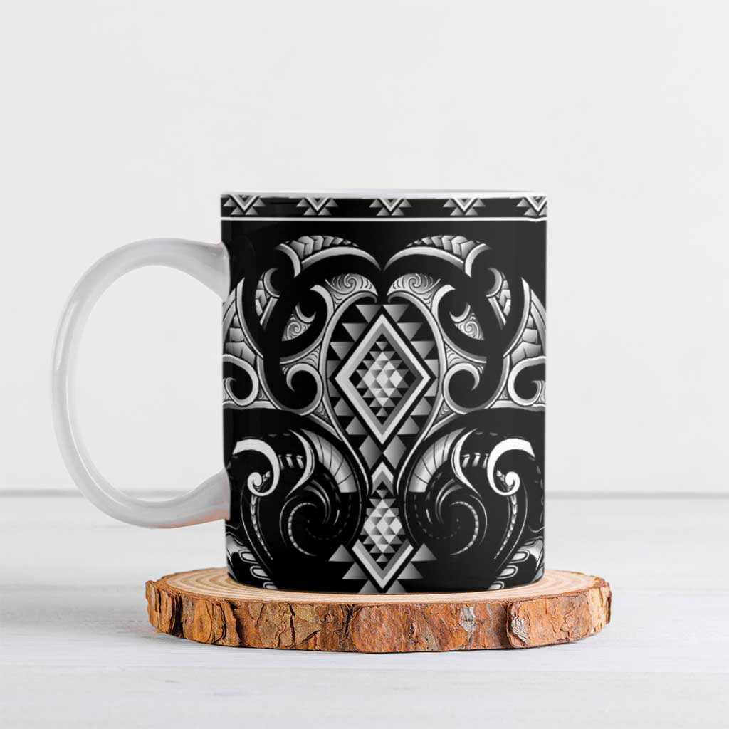 Black Ngaru Taniko With Aotearoa Maori Tattoo Ceramic Mug - Polynesian Pride