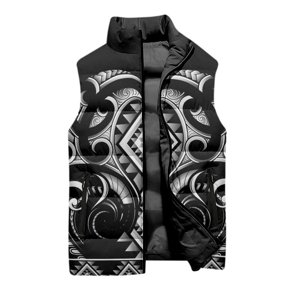 Black Ngaru Taniko With Aotearoa Maori Tattoo Sleeveless Puffer Jacket LT14 - Polynesian Pride