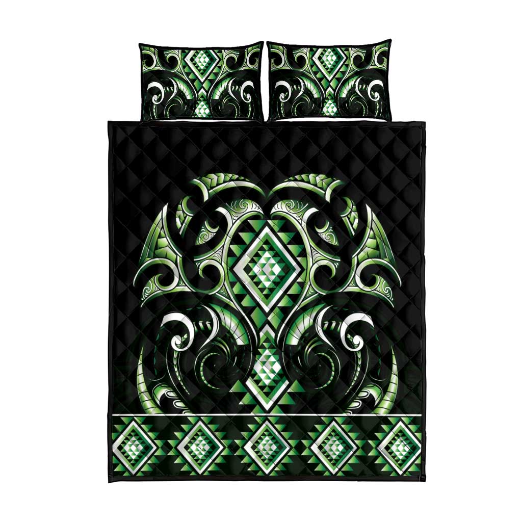 Green Ngaru Taniko With Aotearoa Maori Tattoo Quilt Bed Set