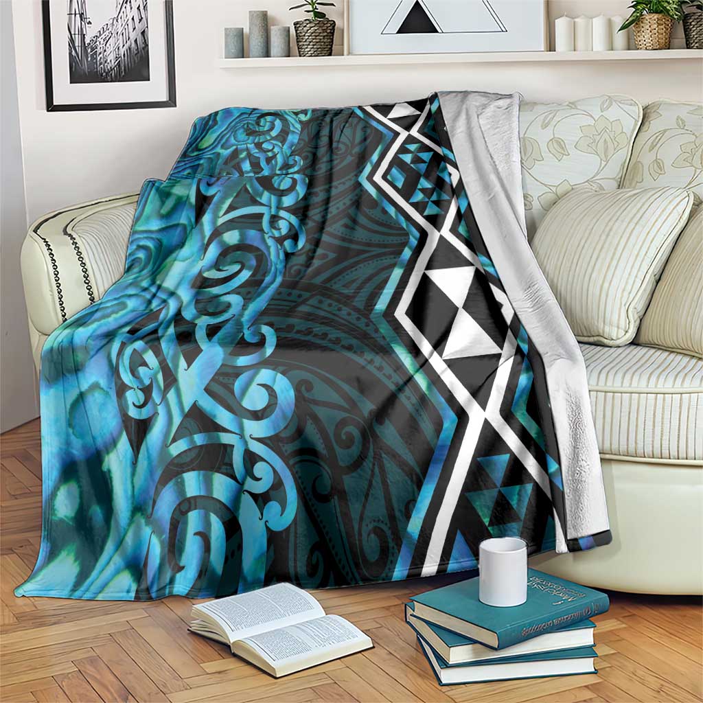 Turquoise Aotearoa Blanket Taniko Motifs With Paua Shell Kowhaiwhai