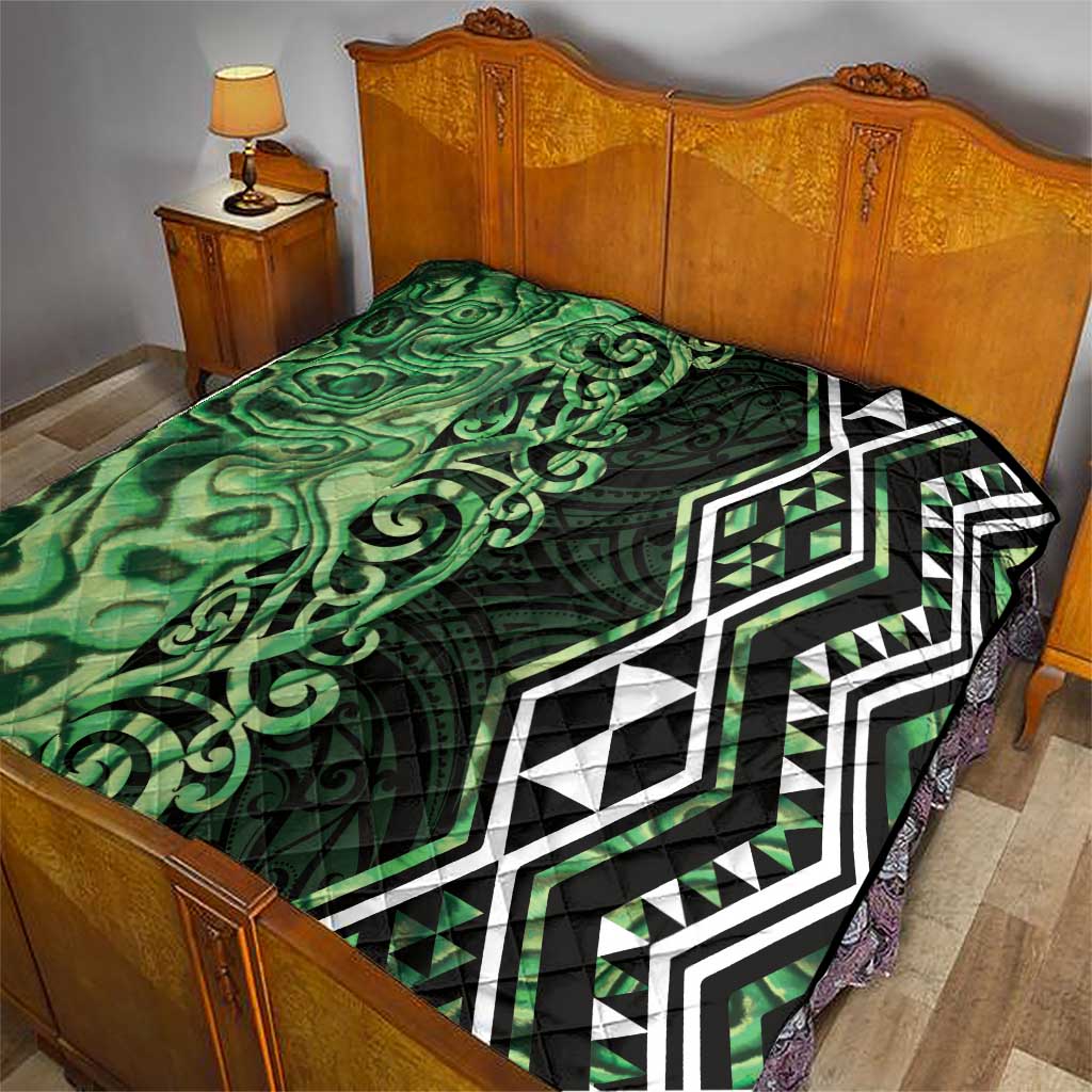 Green Aotearoa Quilt Taniko Motifs With Paua Shell Kowhaiwhai