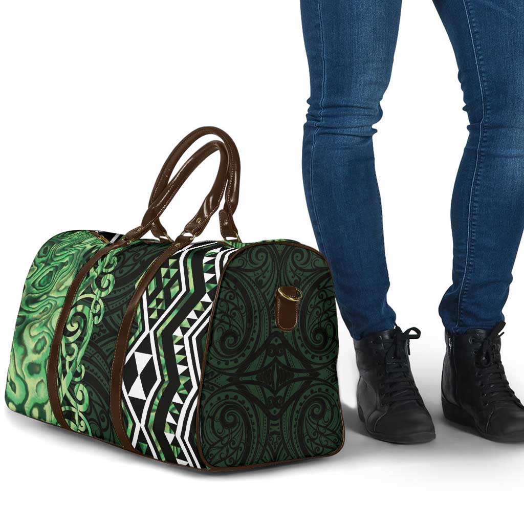 Green Aotearoa Travel Bag Taniko Motifs With Paua Shell Kowhaiwhai - Polynesian Pride
