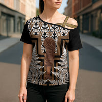 Wahaika New Zealand Cross Shoulder Shirt Maori Weapon Kowhaiwhai Fern Poutama Motifs