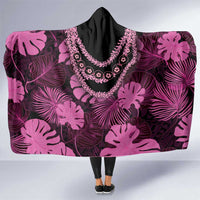 Pink Hawaii Kukui Nut Lei Hooded Blanket Hawaiian Pattern Monstera Tropical Vibes - Polynesian Pride