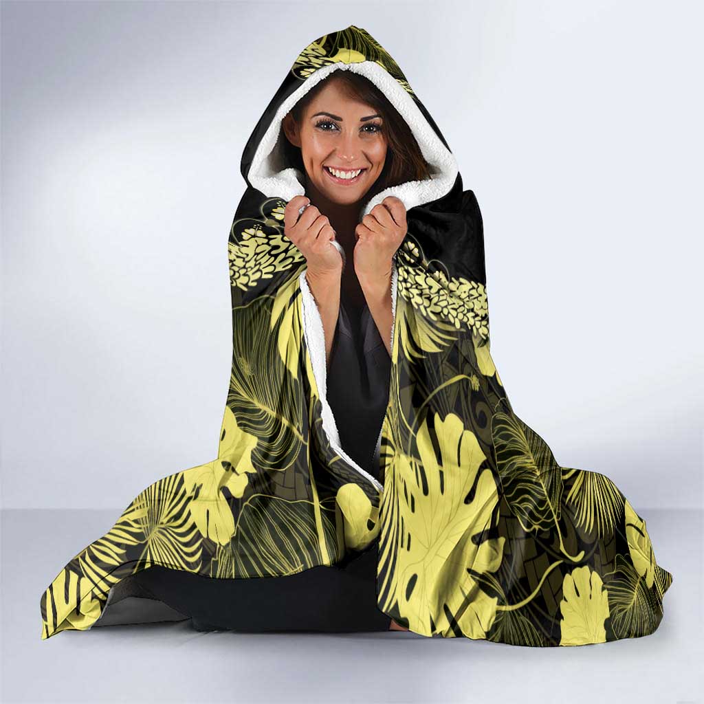 Yellow Hawaii Kukui Nut Lei Hooded Blanket Hawaiian Pattern Monstera Tropical Vibes - Polynesian Pride