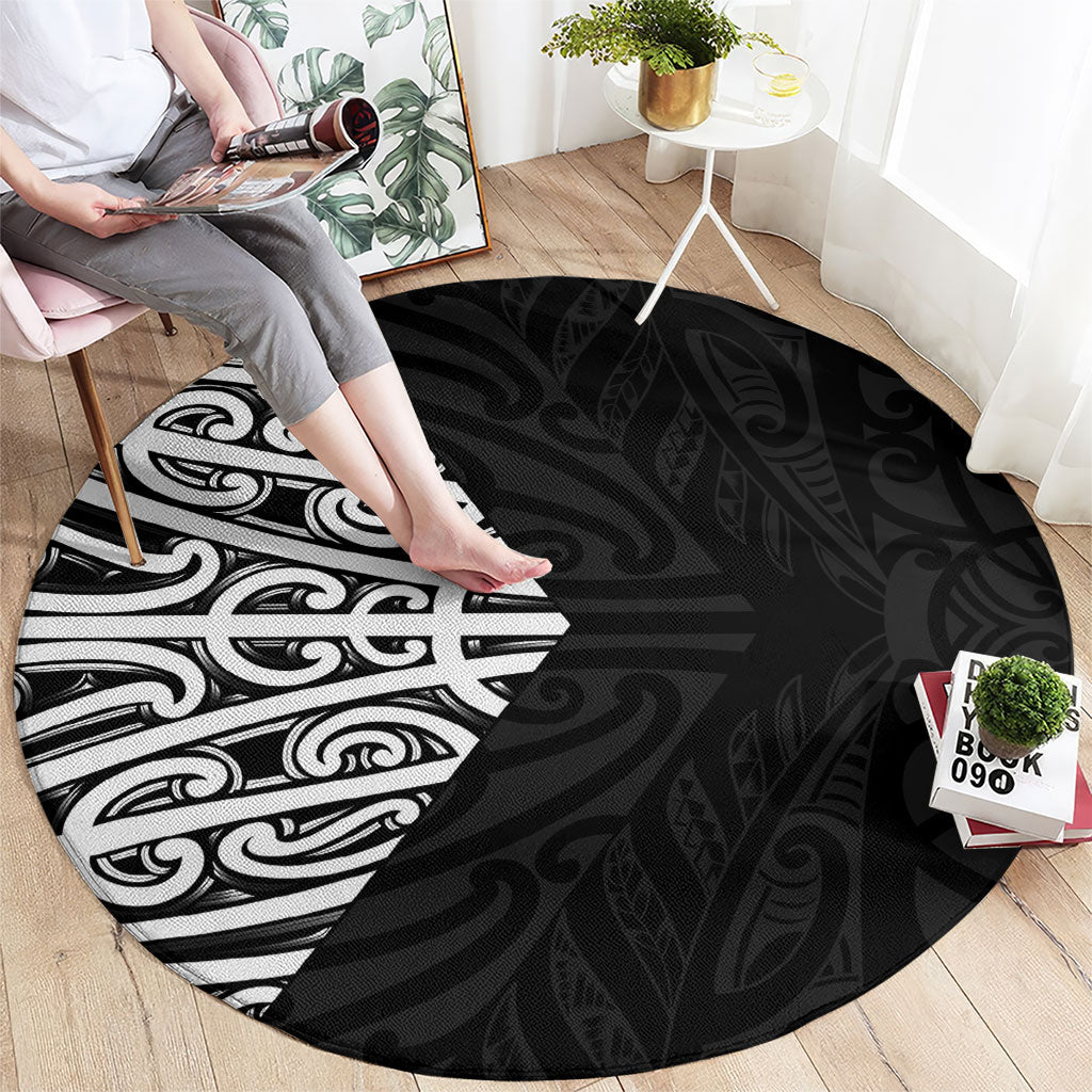 Black New Zealand Puhoro Maori Tattoo Round Carpet