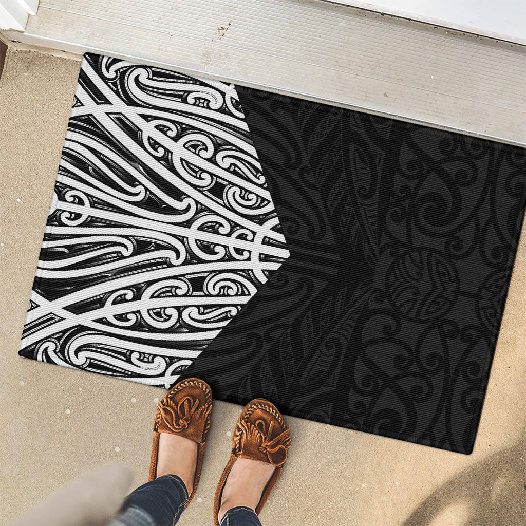 Black New Zealand Puhoro Maori Tattoo Rubber Doormat