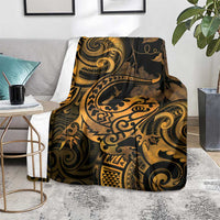 New Zealand Tuatara Blanket Aotearoa Maori Clematis Flowers - Gold