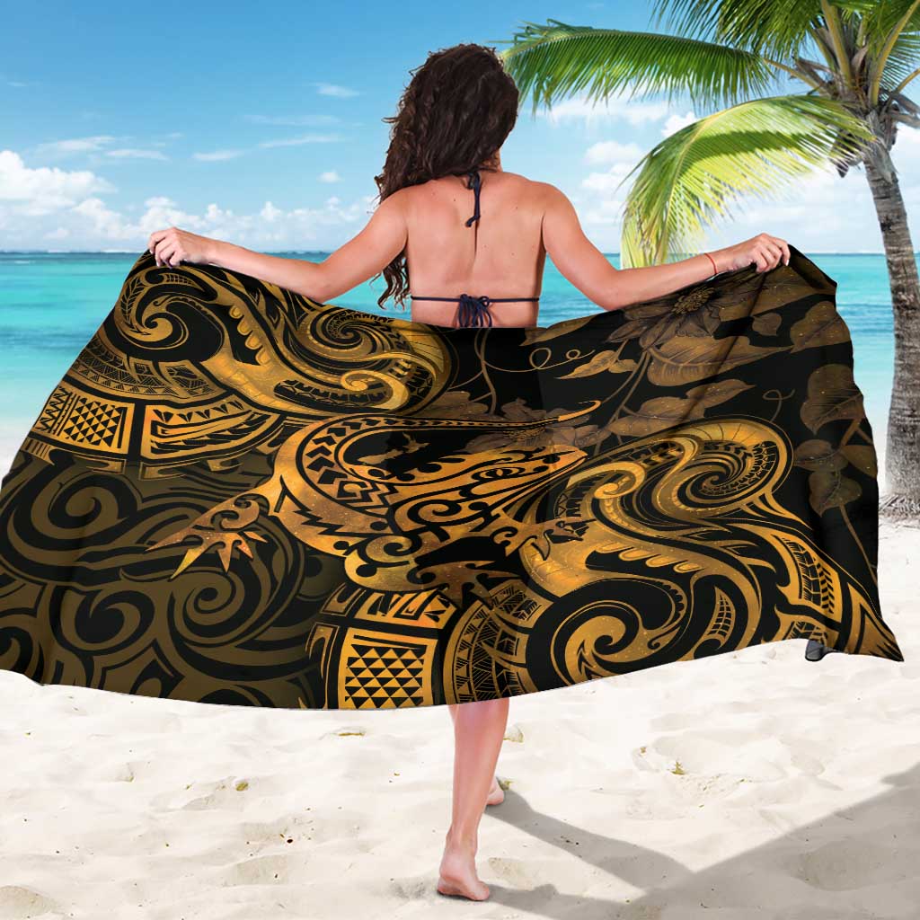 New Zealand Tuatara Sarong Aotearoa Maori Clematis Flowers - Gold