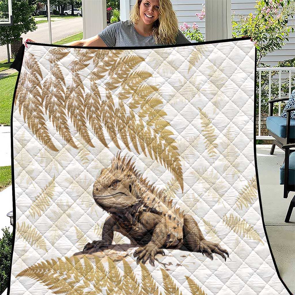 Gold New Zealand Tuatara Quilt Aotearoa Sphenodon Punctatus Silver Fern LT14 Gold - Polynesian Pride