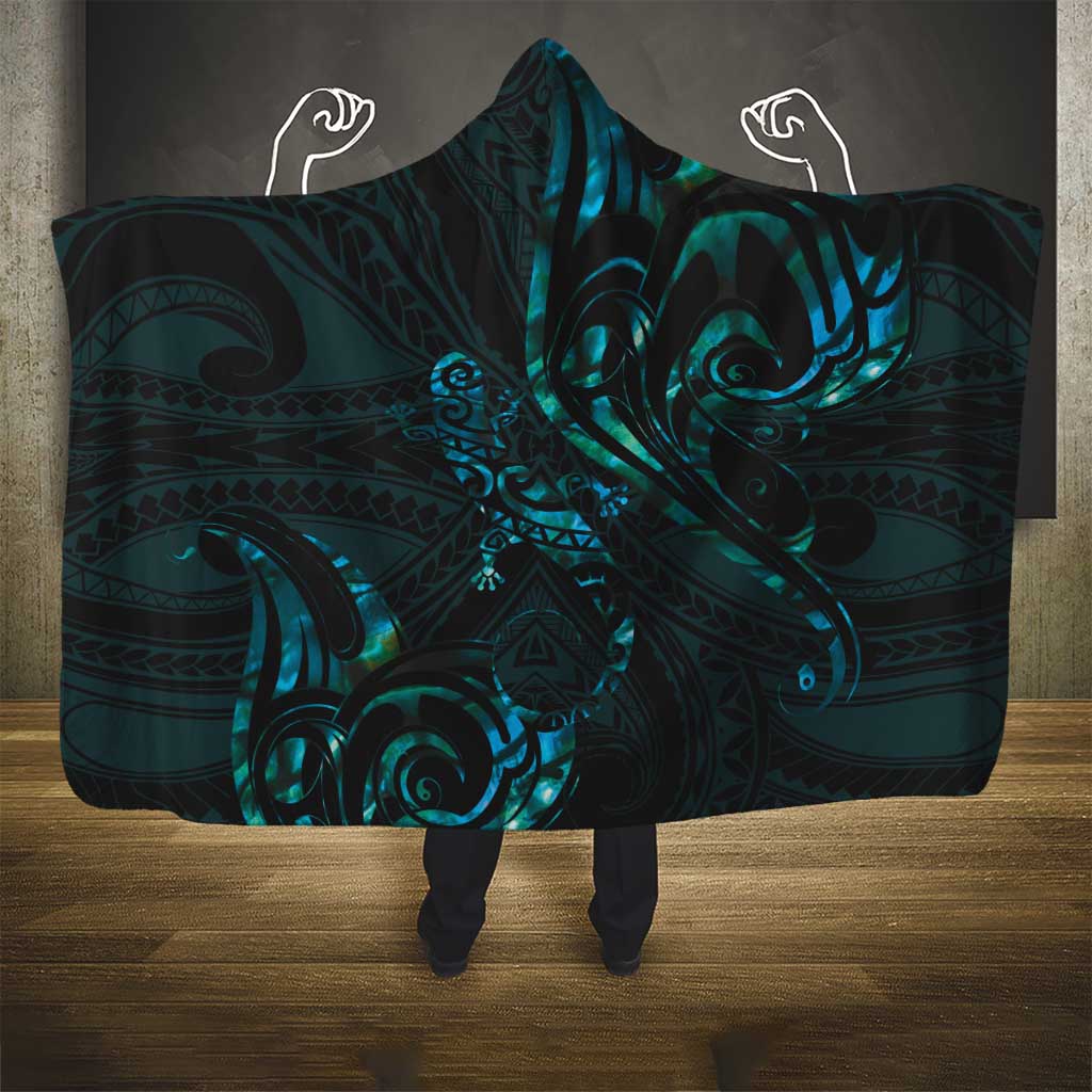 New Zealand Skink Hooded Blanket Aotearoa Maori Mix Paua Shell LT14 - Polynesian Pride