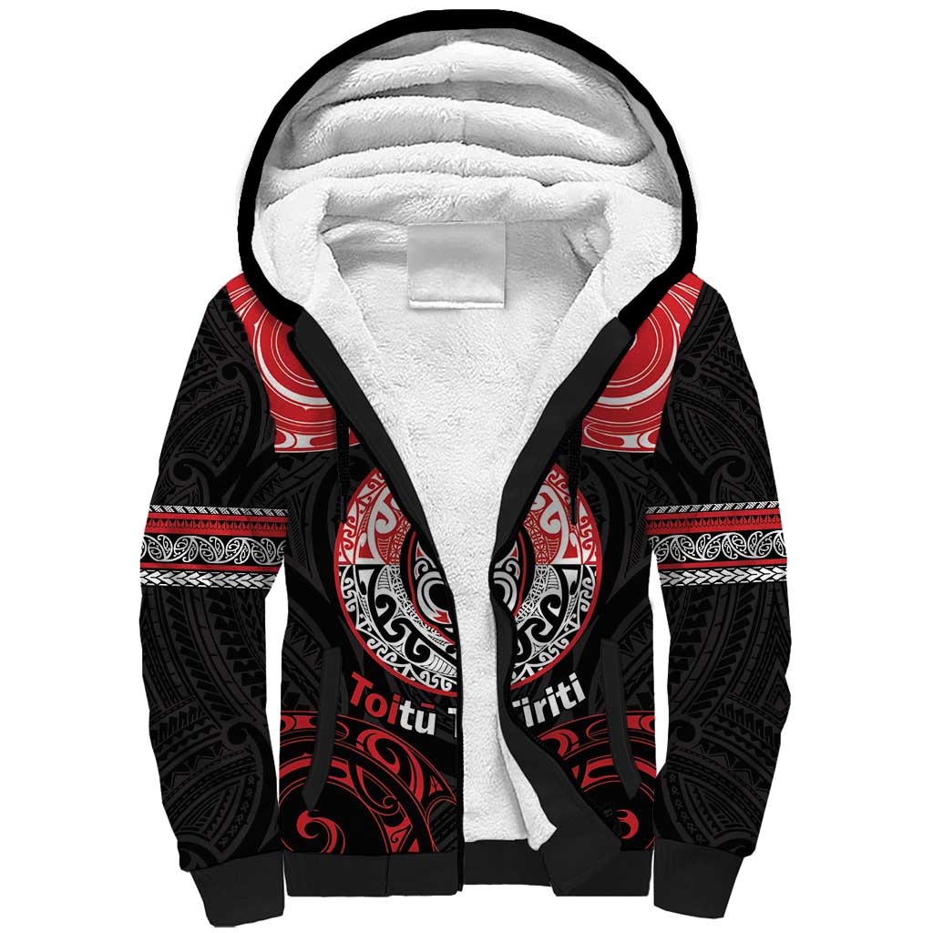 Aotearoa Toitu Te Tiriti Sherpa Hoodie Haka Tiki Honour The Treaty LT14 Unisex Black - Polynesian Pride
