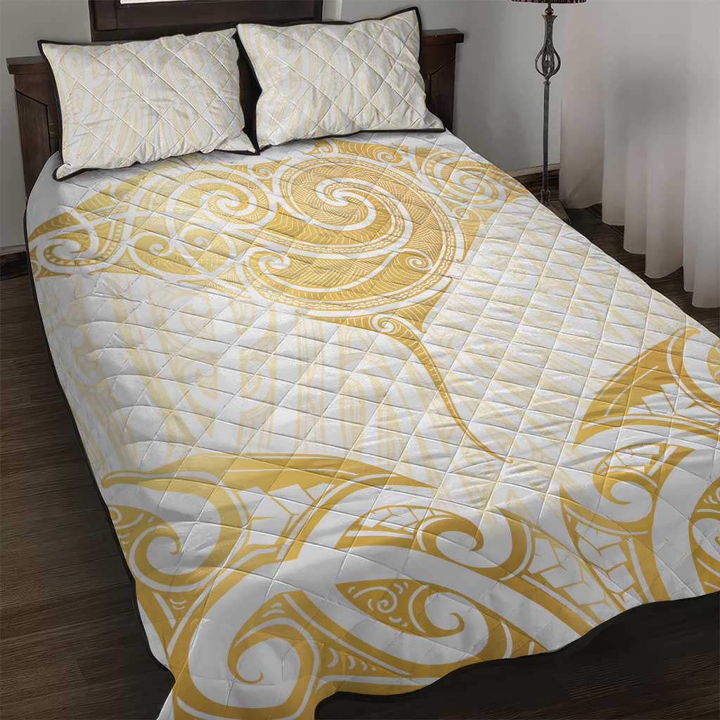 Gold White New Zealand Manta Ray Quilt Bed Set Aotearoa Maori Haehae - Polynesian Pride