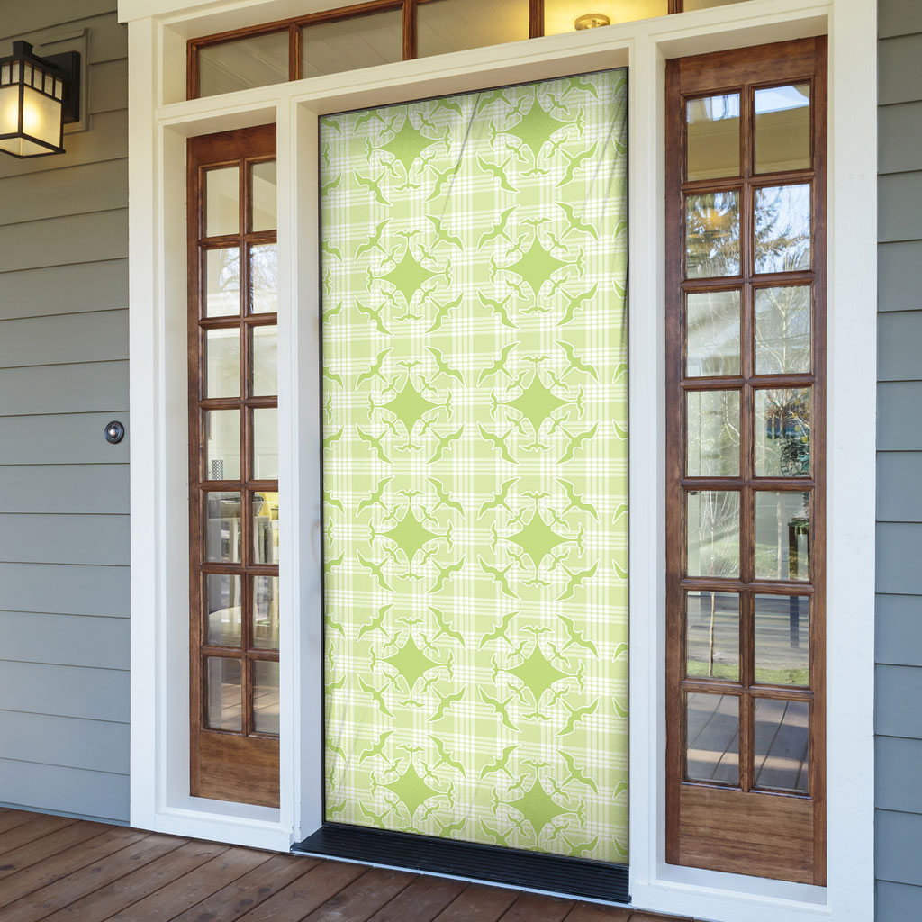 Omaomao Hawaii Iwa Bird Palaka Motifs Door Cover